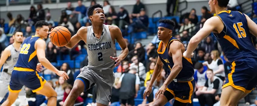 mens basketball game