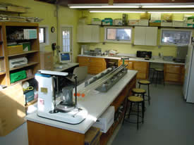 Image of Stockton University Marine Field Station Physical Science lab (inside)