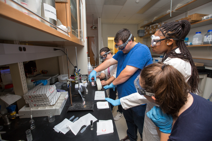 students in the lab