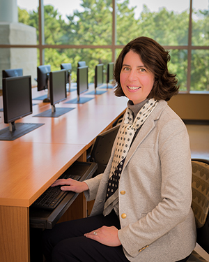 Image of Stockton University Biology Professor Dr. Melissa Zwick