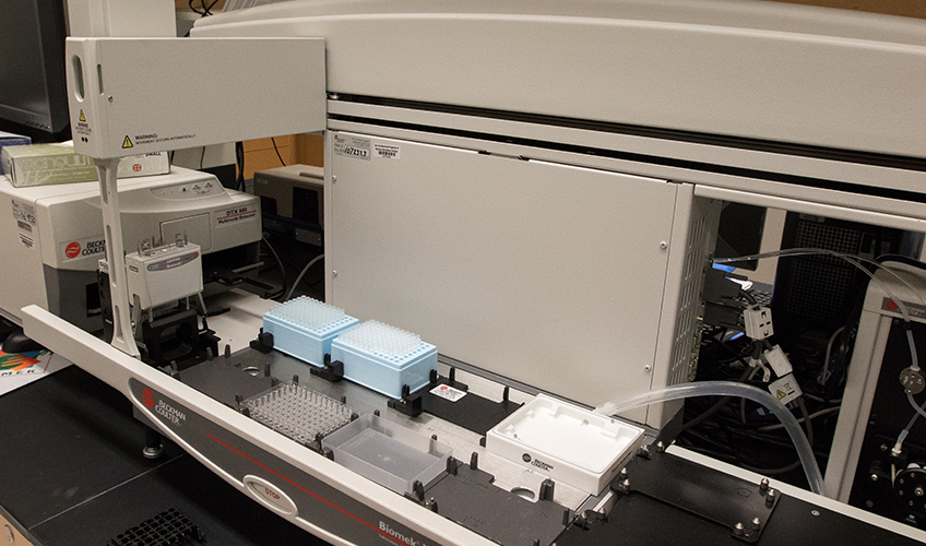 Image of the Beckman Biomek 3000 Laboratory Automation Workstation
