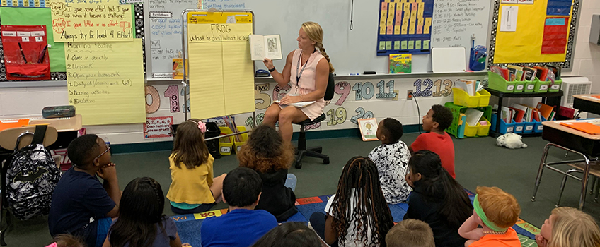 Student teacher Danielle Naoum reading to her class before the COVID-19 virus shut down schools and storytime moved online.