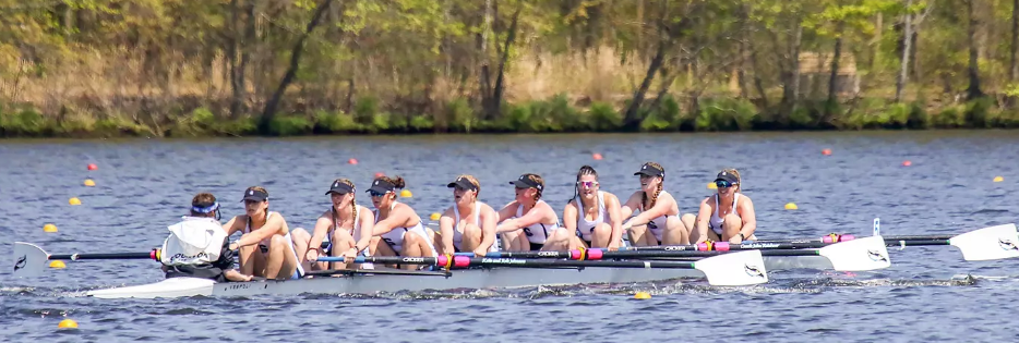 women rowing