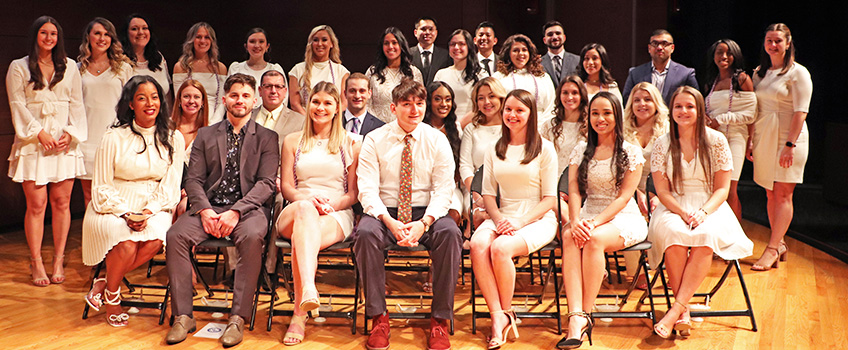 Accelerated Nursing Students Pinned